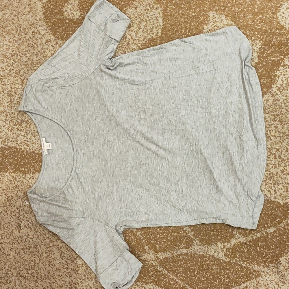 Women's grey top